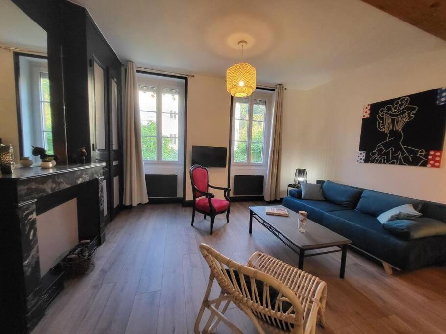O Bon'Endroit - Appartement Confort - Centre Ville 비엔 외부 사진
